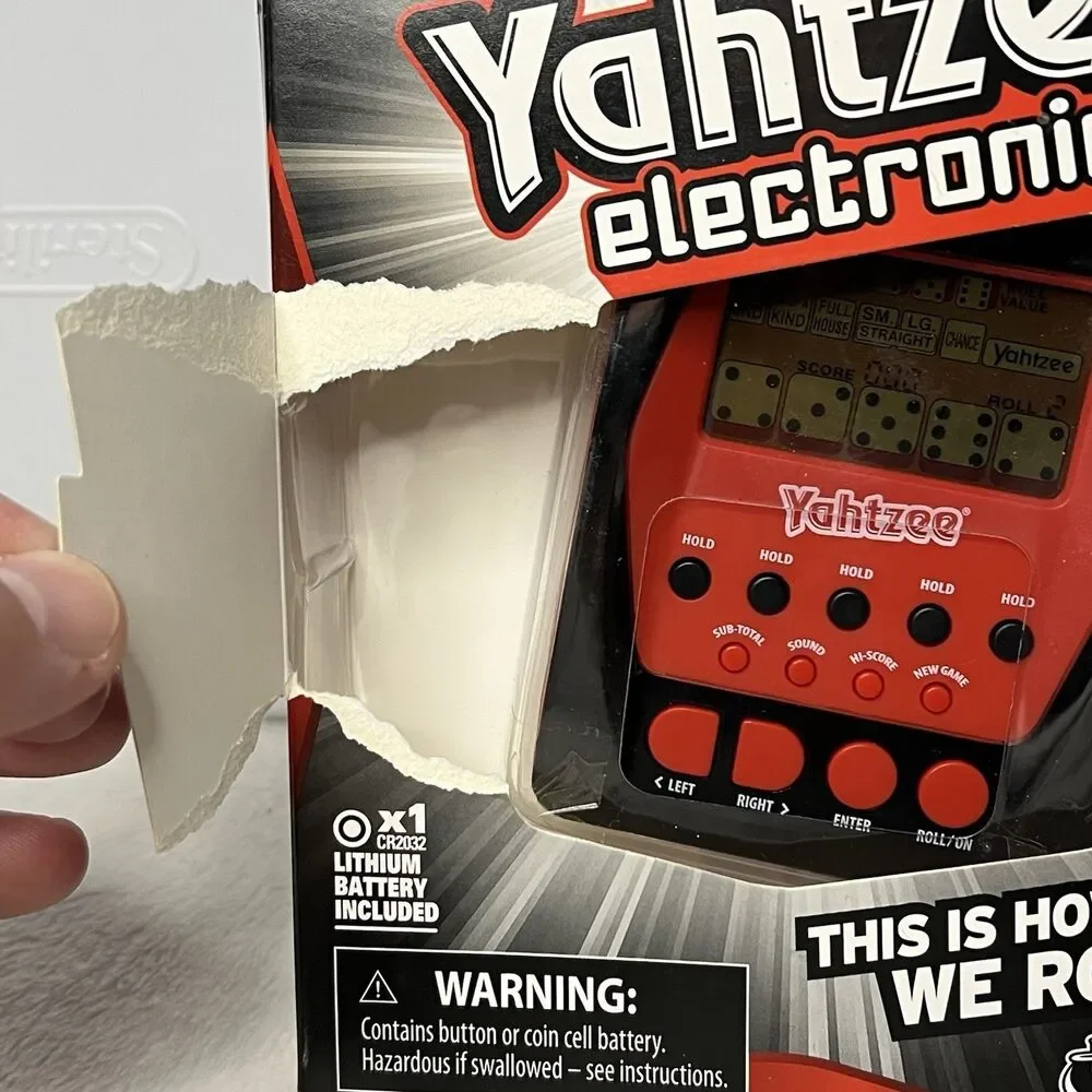 Hasbro Yahtzee Handheld Digital Game - A2125 - NEW- Sealed